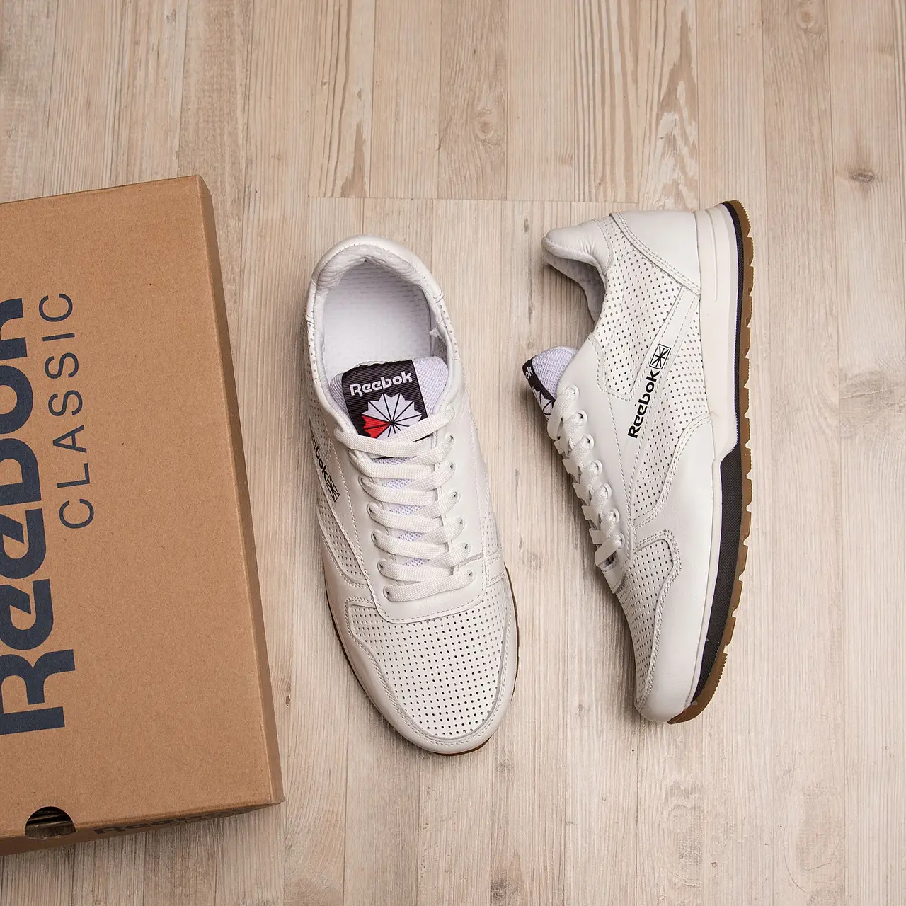 Мужские кожаные летние кроссовки, перфорация R-серия Classic White (код: R-02 біл. перф) - Зображення 2